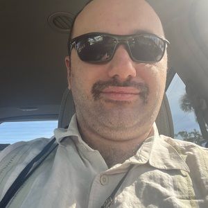 Meet your Posher, Axel